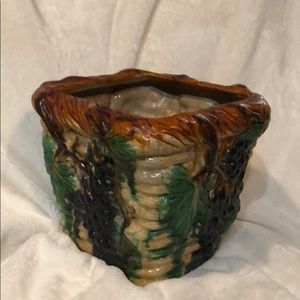 Accent grape wine vase container